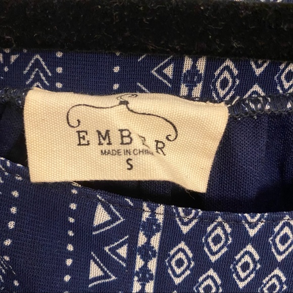 Patterned flowy blouse - Picture 4 of 4